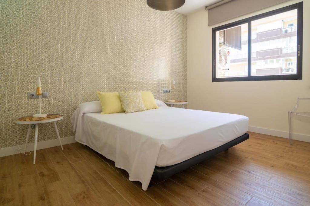 Lindo Apartamento Junto Al Mar Ronda Iv, Rocio Фуeнхирола Екстериор снимка