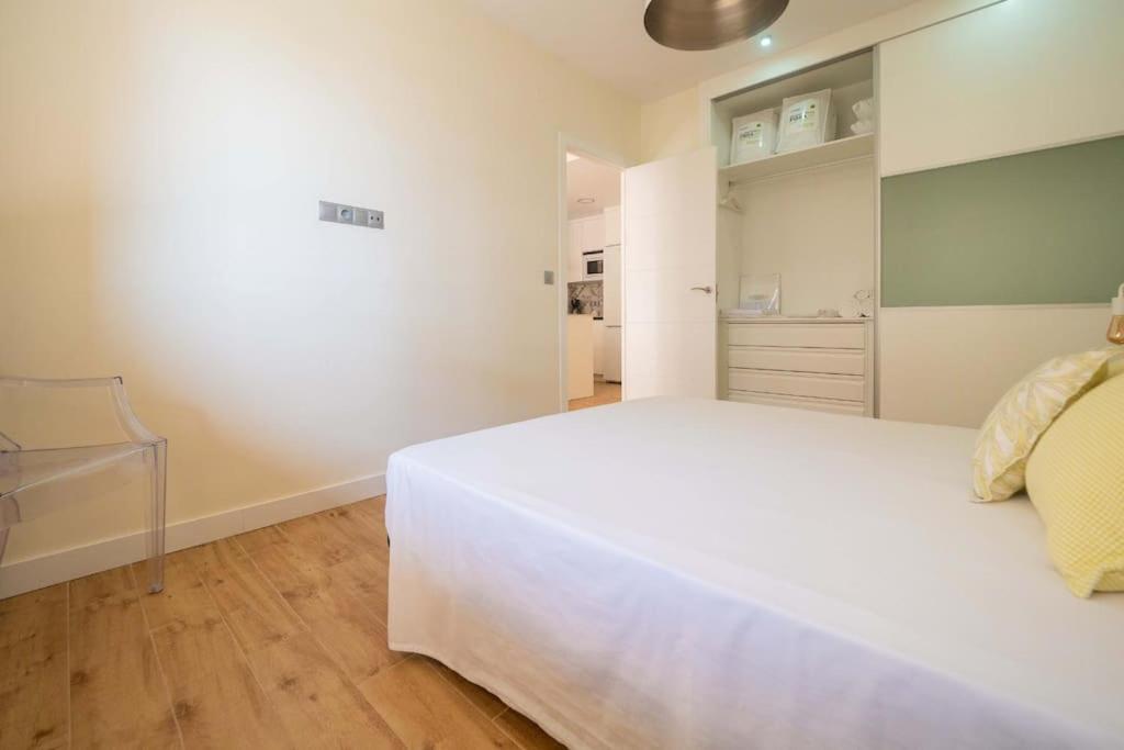 Lindo Apartamento Junto Al Mar Ronda Iv, Rocio Фуeнхирола Екстериор снимка