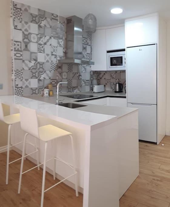 Lindo Apartamento Junto Al Mar Ronda Iv, Rocio Фуeнхирола Екстериор снимка