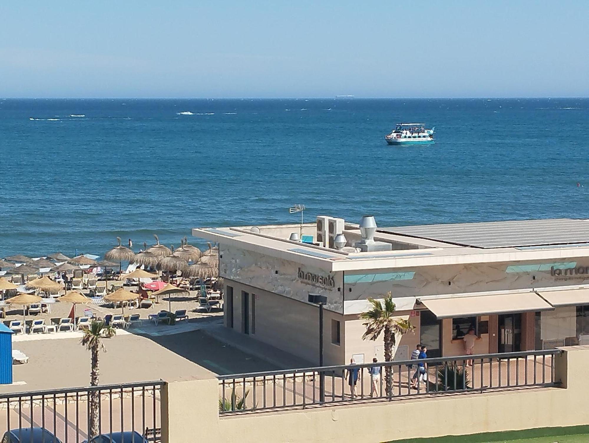 Lindo Apartamento Junto Al Mar Ronda Iv, Rocio Фуeнхирола Екстериор снимка
