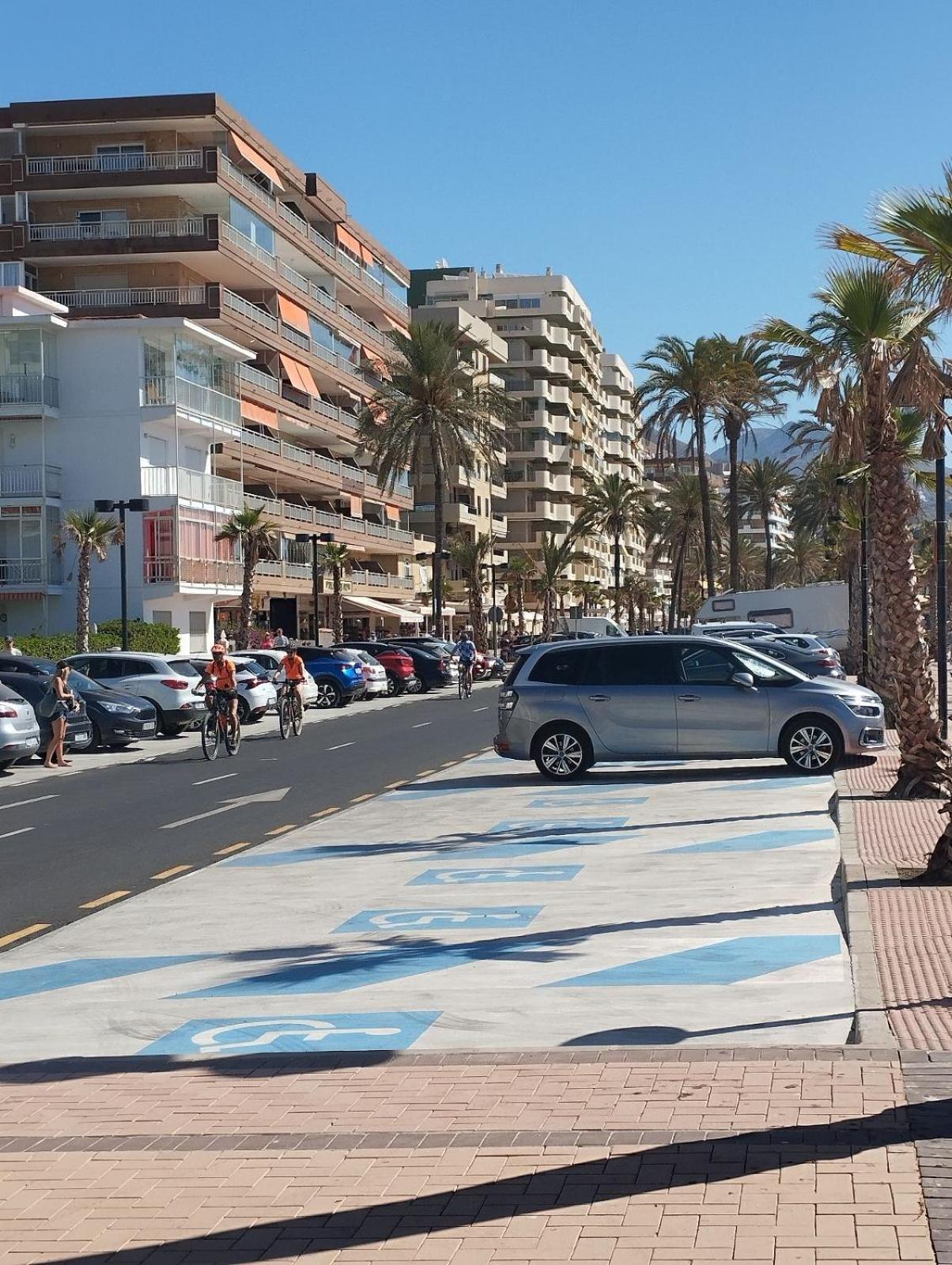 Lindo Apartamento Junto Al Mar Ronda Iv, Rocio Фуeнхирола Екстериор снимка